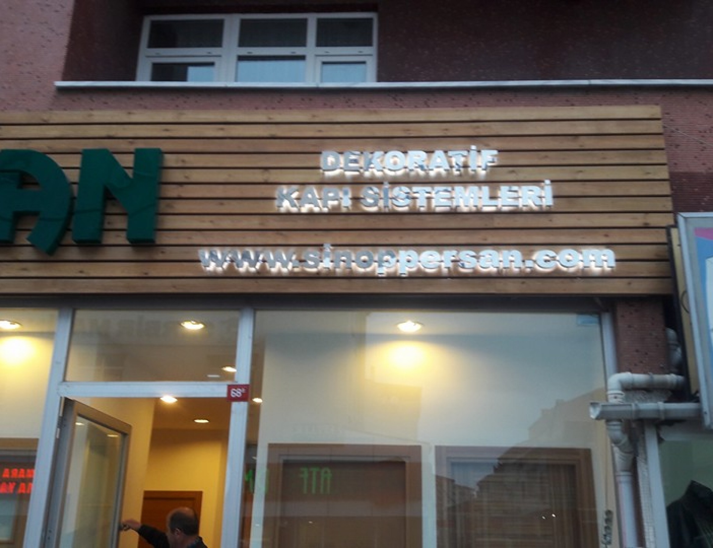 Paslanmaz Kutu Harf